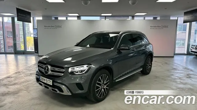 Mercedes-Benz GLC-Class GLC300e 4MATIC