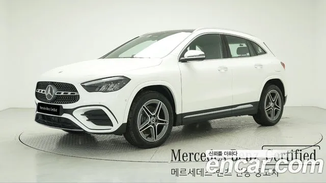 Mercedes-Benz GLA-Class GLA250 4MATIC