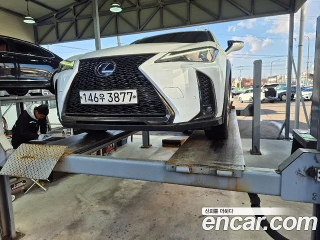 Lexus UX 2.0 F-Sport 2WD