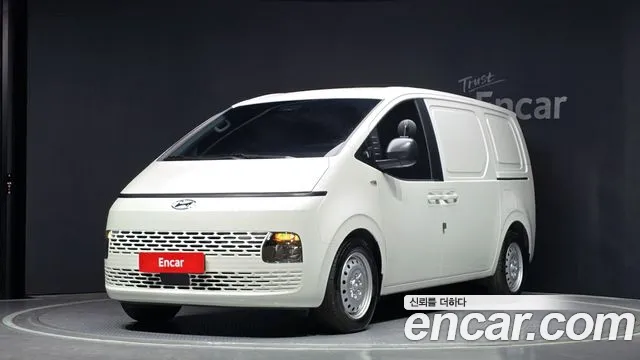 Hyundai Staria Smart