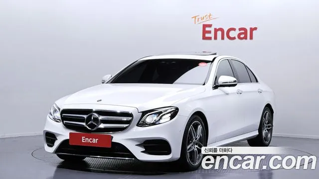 Mercedes-Benz E-Class E300 4MATIC AMG Line