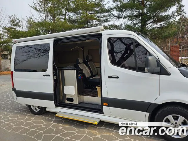 Mercedes-Benz Sprinter W907