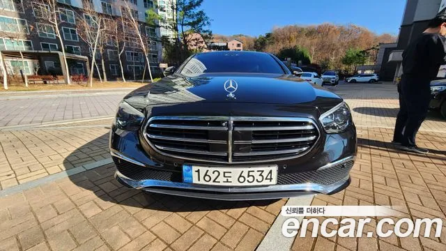 Mercedes-Benz E-Class E450 4MATIC Exclusive