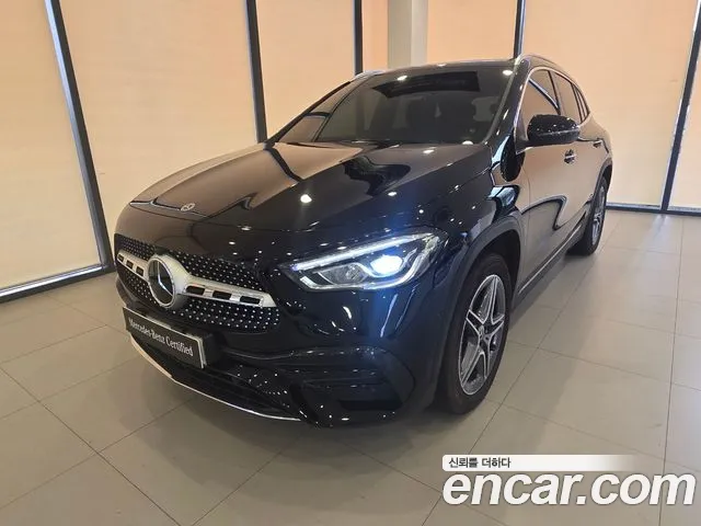 Mercedes-Benz GLA-Class GLA250 4MATIC