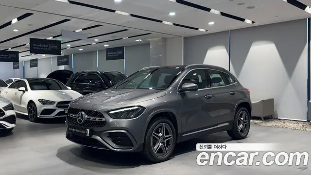 Mercedes-Benz GLA-Class GLA250 4MATIC