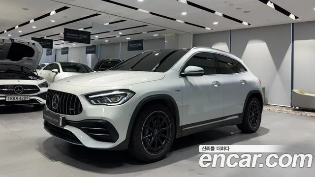 Mercedes-Benz GLA-Class GLA45 AMG 4MATIC+