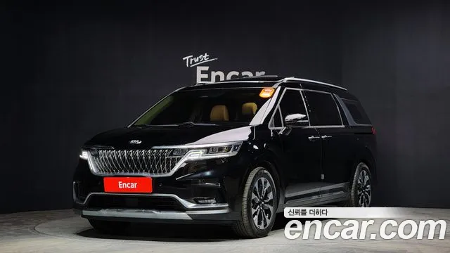 Kia Carnival 9-Seater Signature