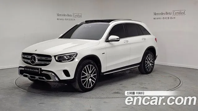 Mercedes-Benz GLC-Class GLC300e 4MATIC