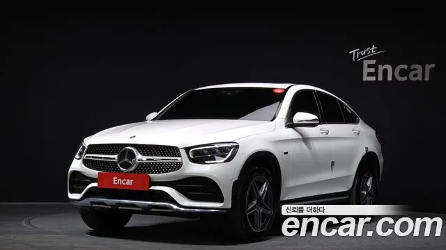 Mercedes-Benz GLC-Class GLC300e 4MATIC Coupe