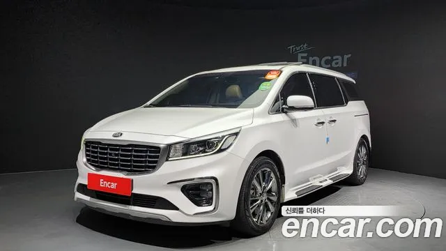 Kia Carnival 9-Seater Noblesse Special