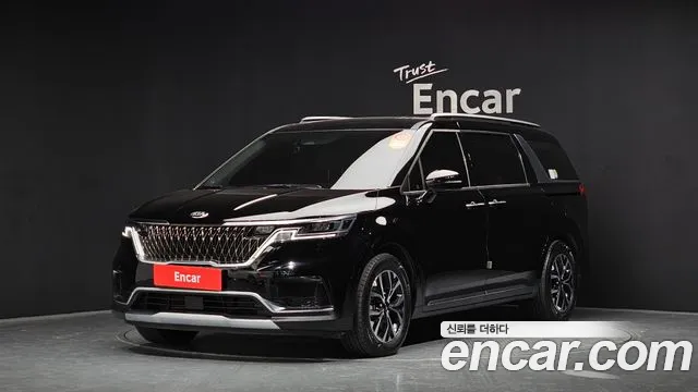 Kia Carnival 9-Seater Noblesse