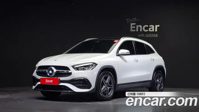 Mercedes-Benz GLA-Class GLA250 4MATIC