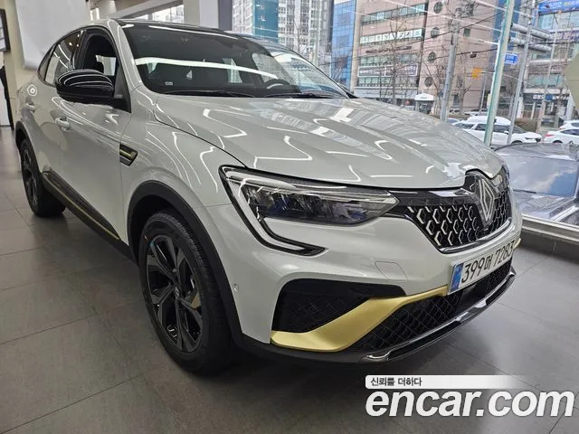 Renault-Samsung Arkana 1.6 E-TECH Iconic Design Package