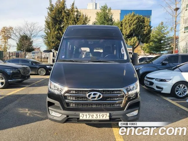 Hyundai Solati Luxury