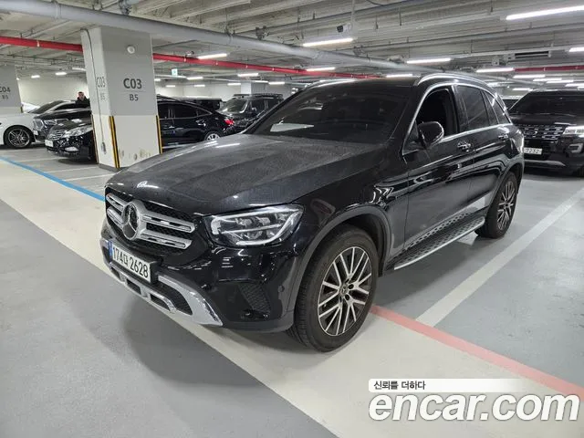 Mercedes-Benz GLC-Class GLC300e 4MATIC