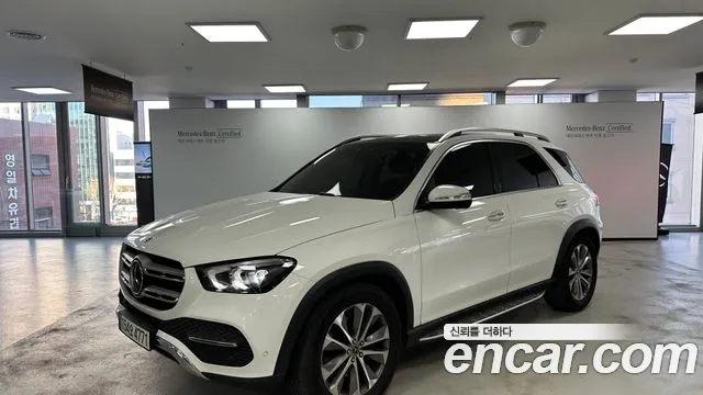 Mercedes-Benz GLE-Class GLE300d 4MATIC