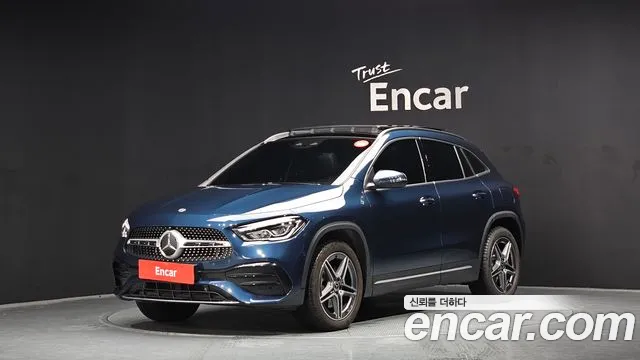 Mercedes-Benz GLA-Class GLA250 4MATIC