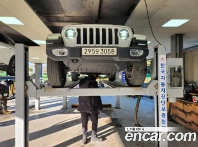 Jeep Wrangler 2.0 Overland Power Top 4Door